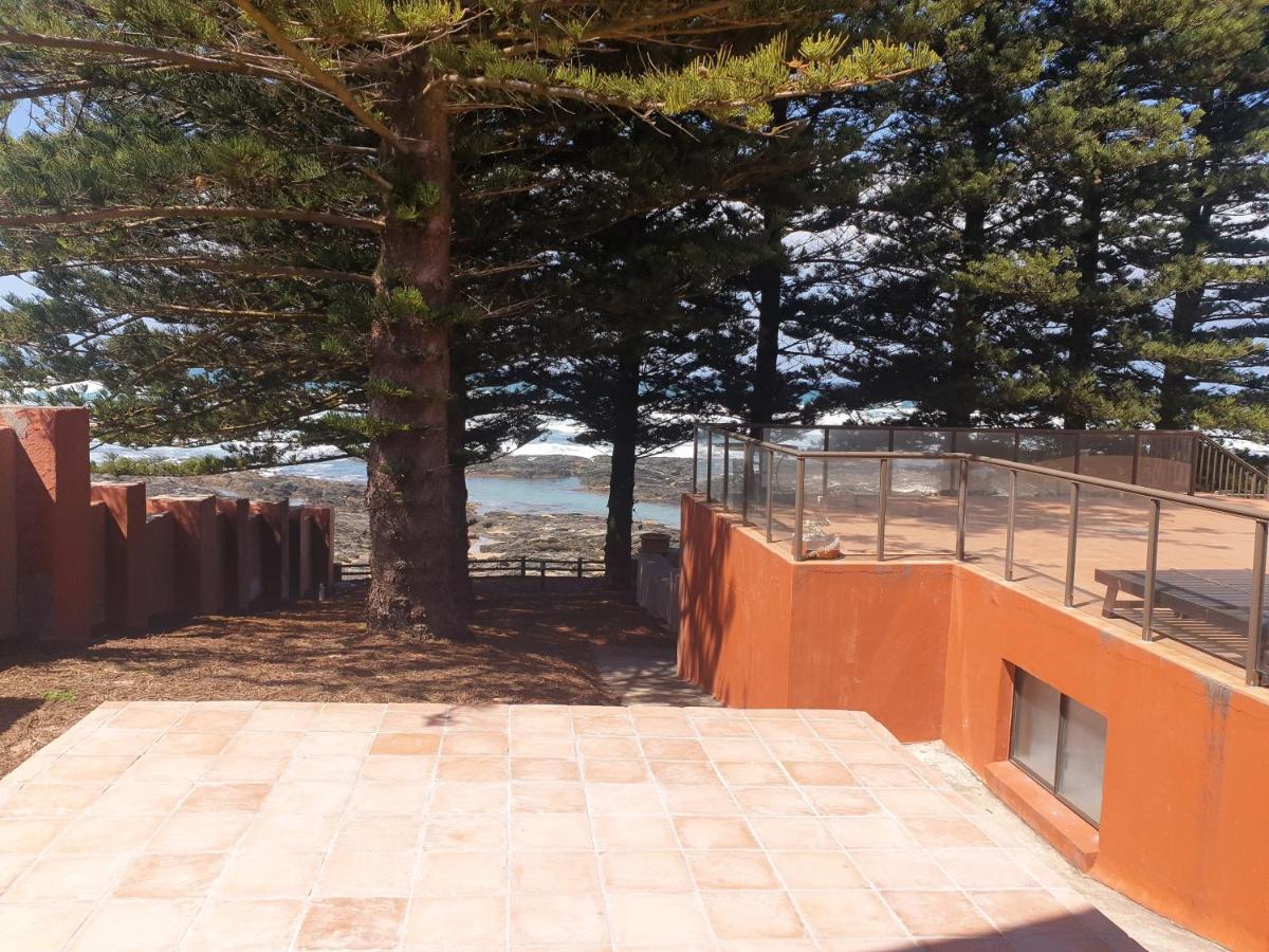 Sea Otters Lodge Kini Bay エクステリア 写真