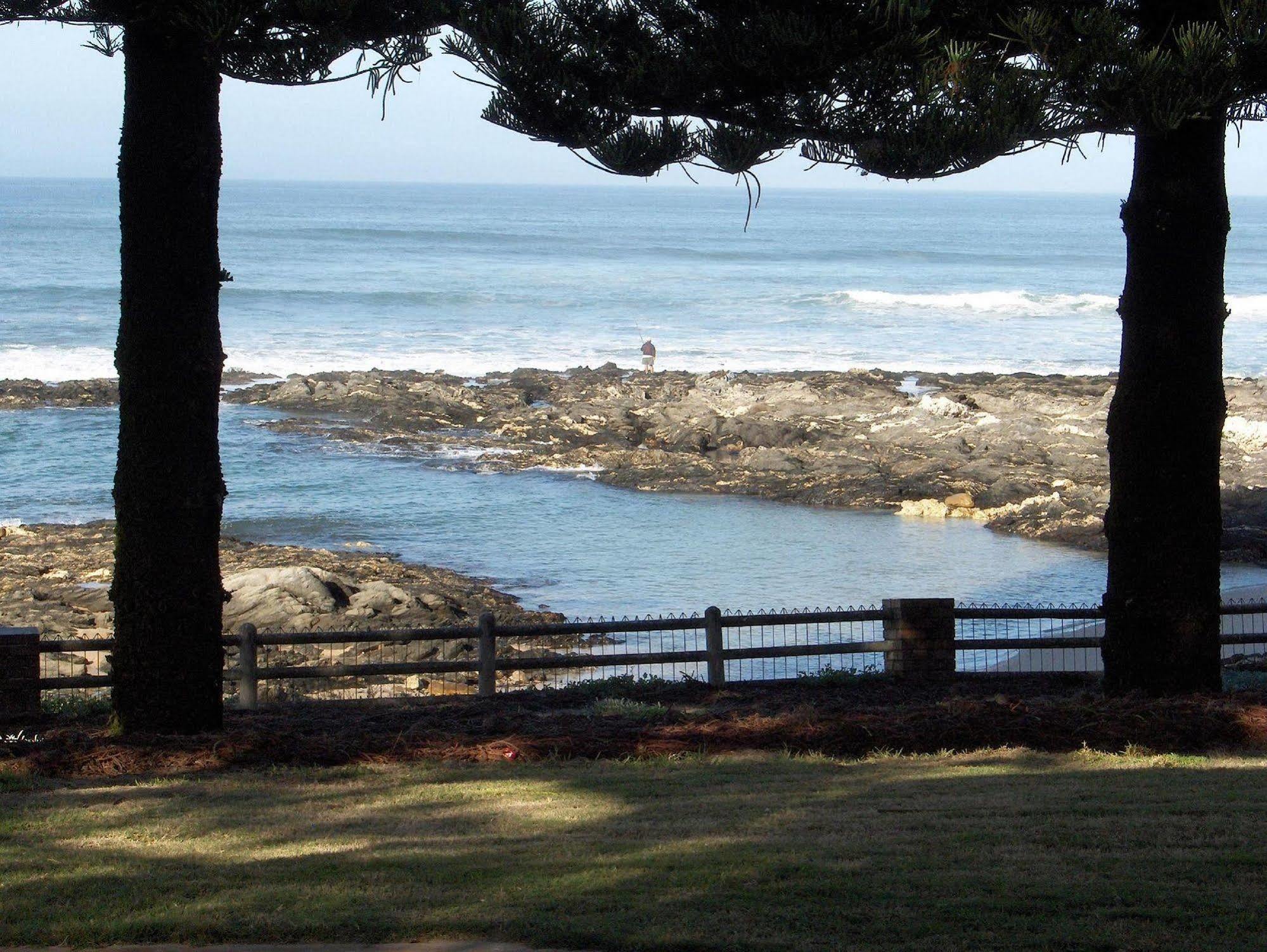 Sea Otters Lodge Kini Bay エクステリア 写真