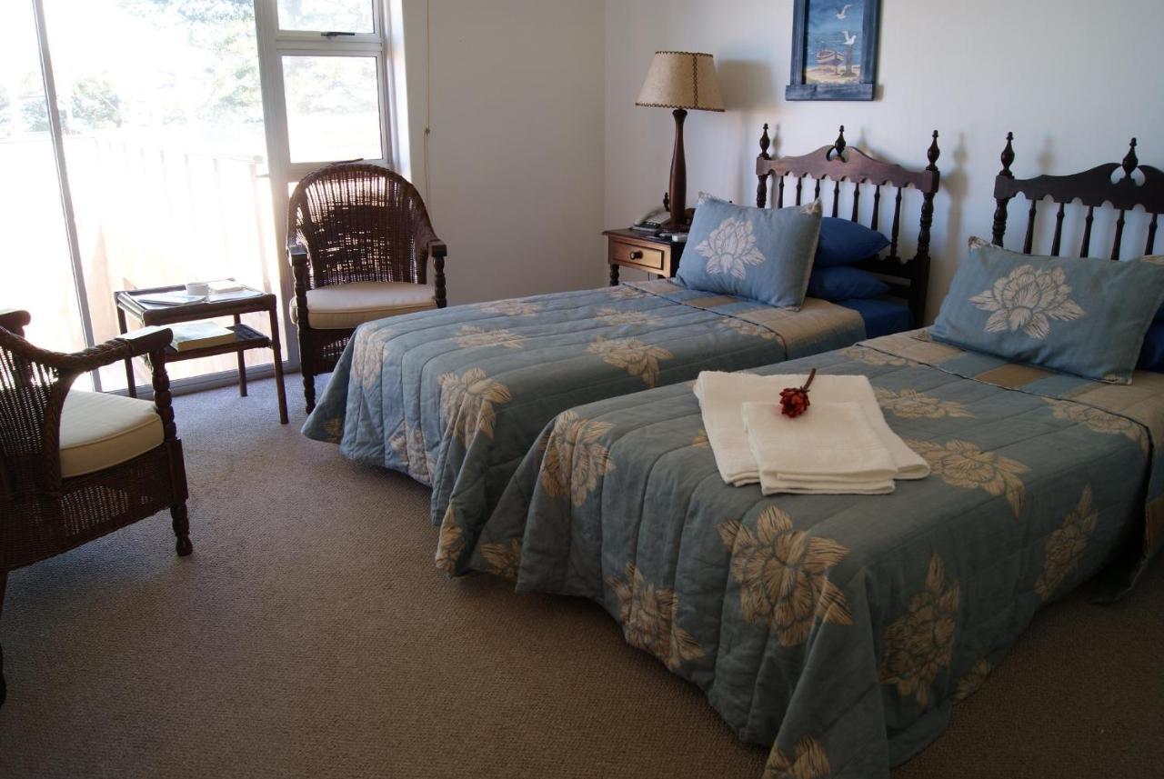 Sea Otters Lodge Kini Bay エクステリア 写真