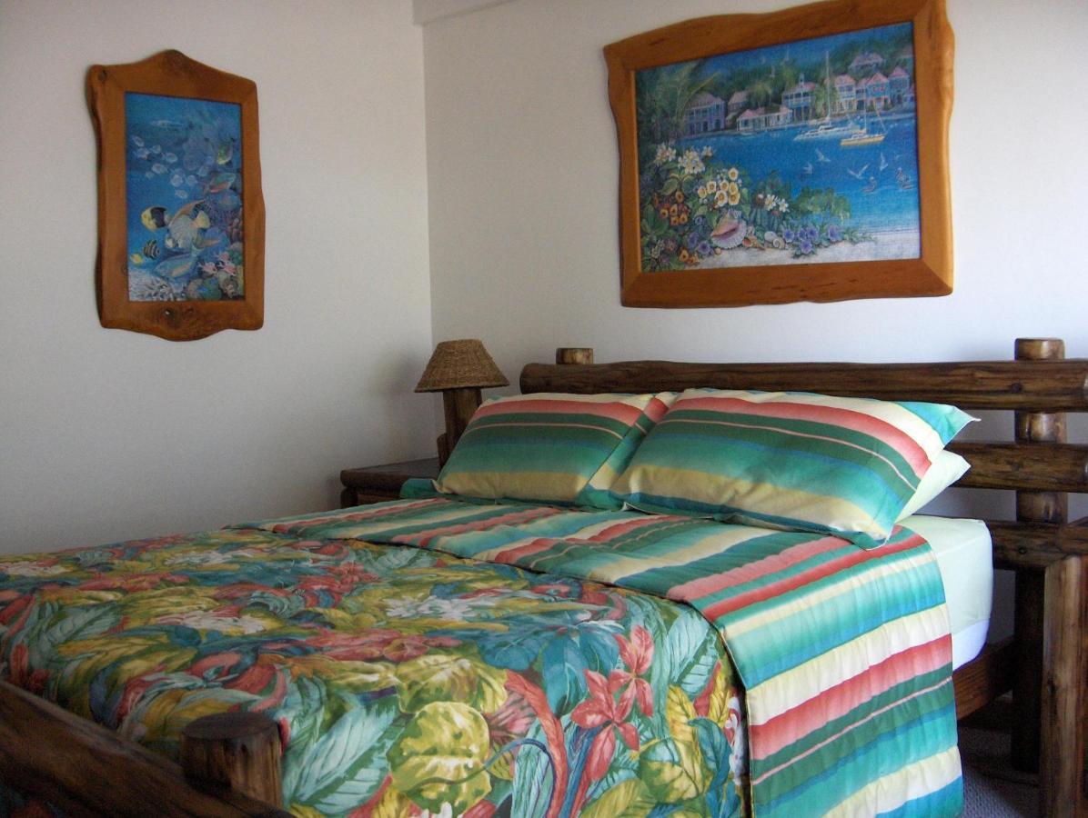 Sea Otters Lodge Kini Bay エクステリア 写真